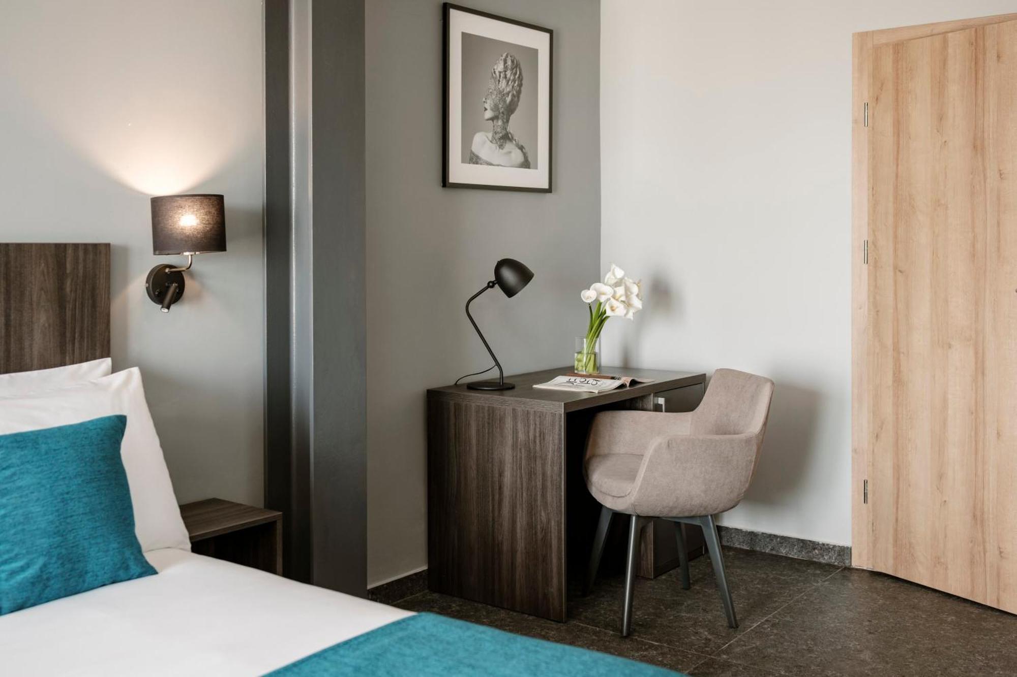Spinola Hotel Saint Julian's Exterior photo