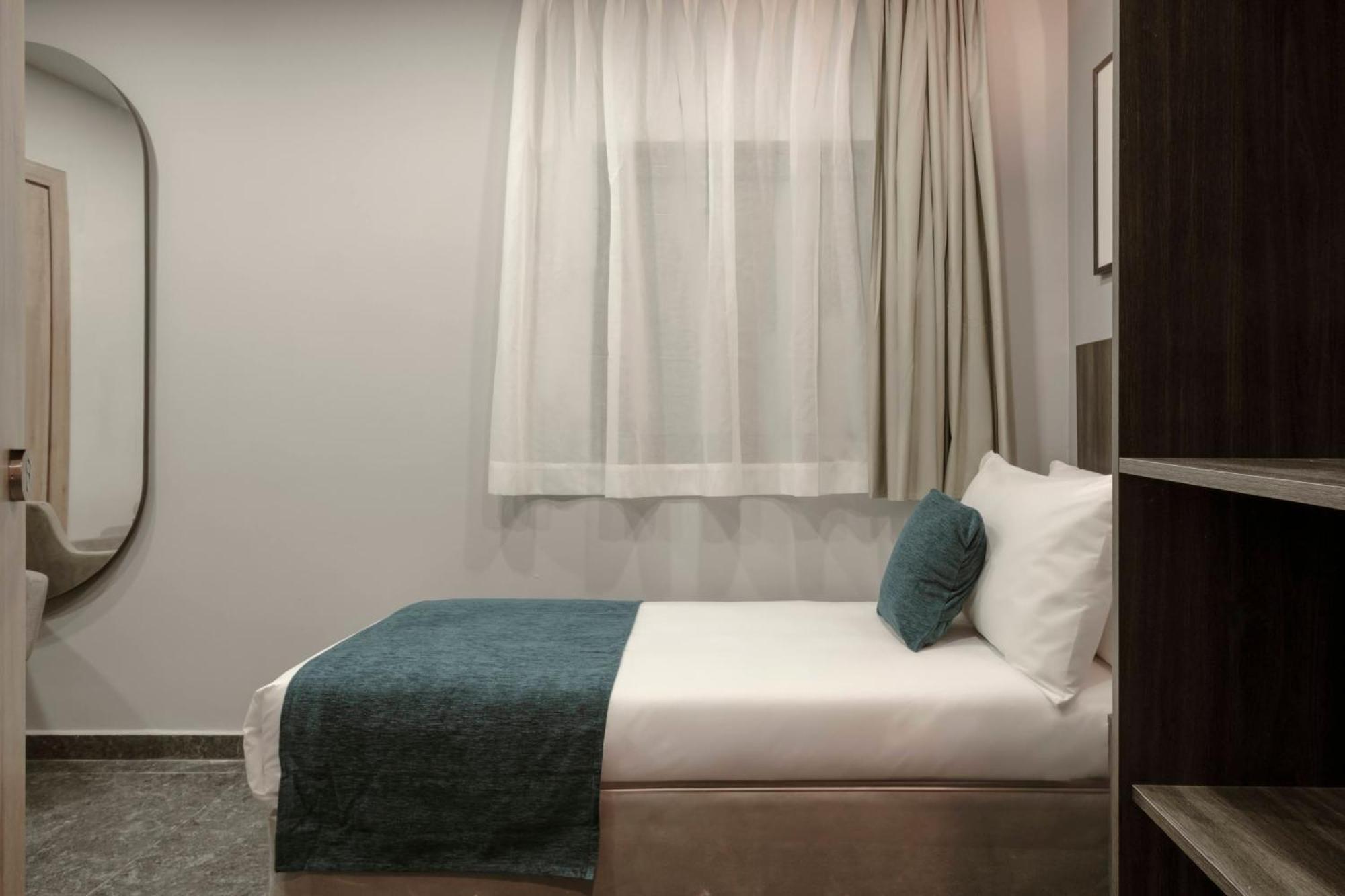 Spinola Hotel Saint Julian's Exterior photo