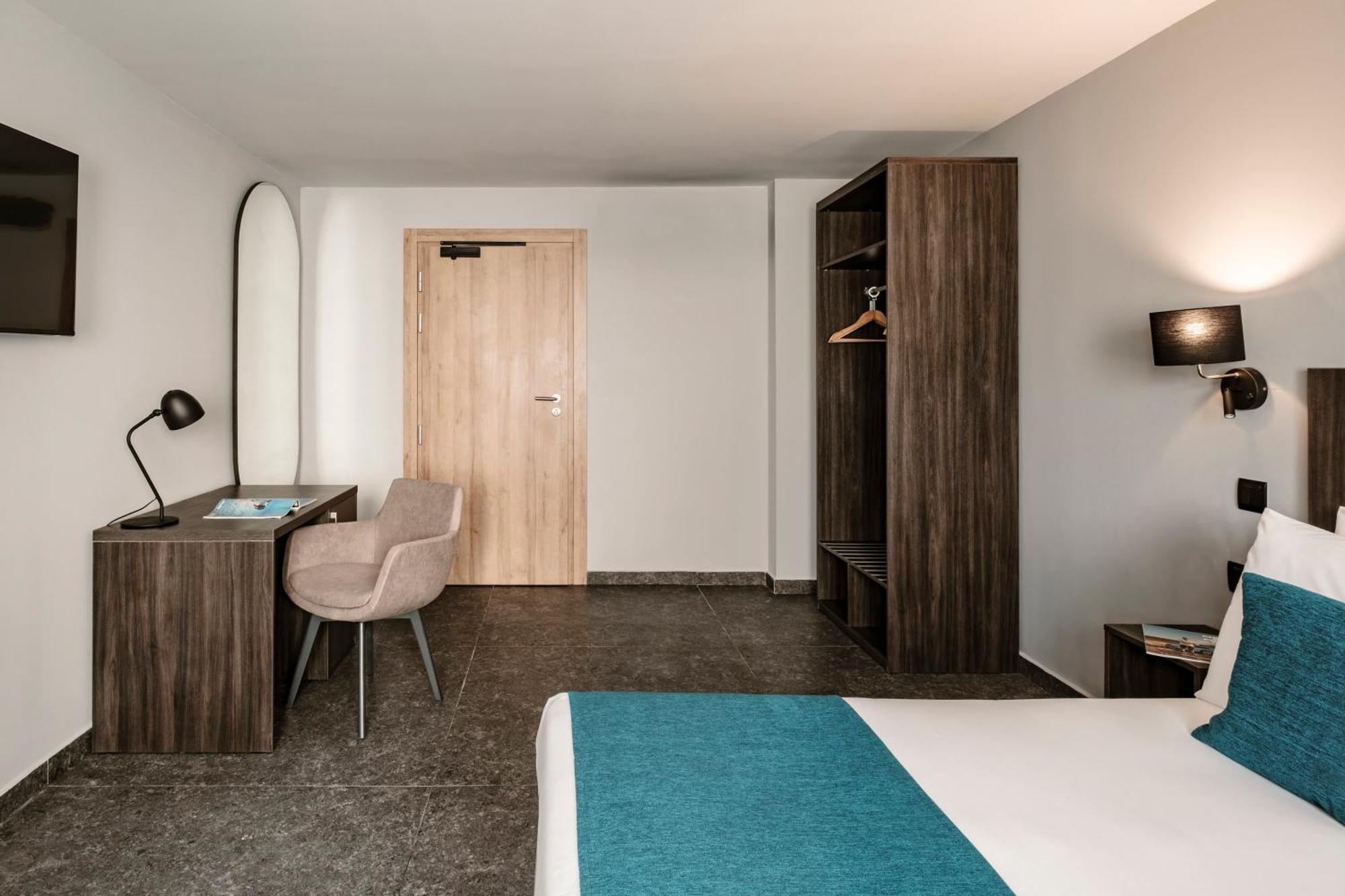 Spinola Hotel Saint Julian's Exterior photo