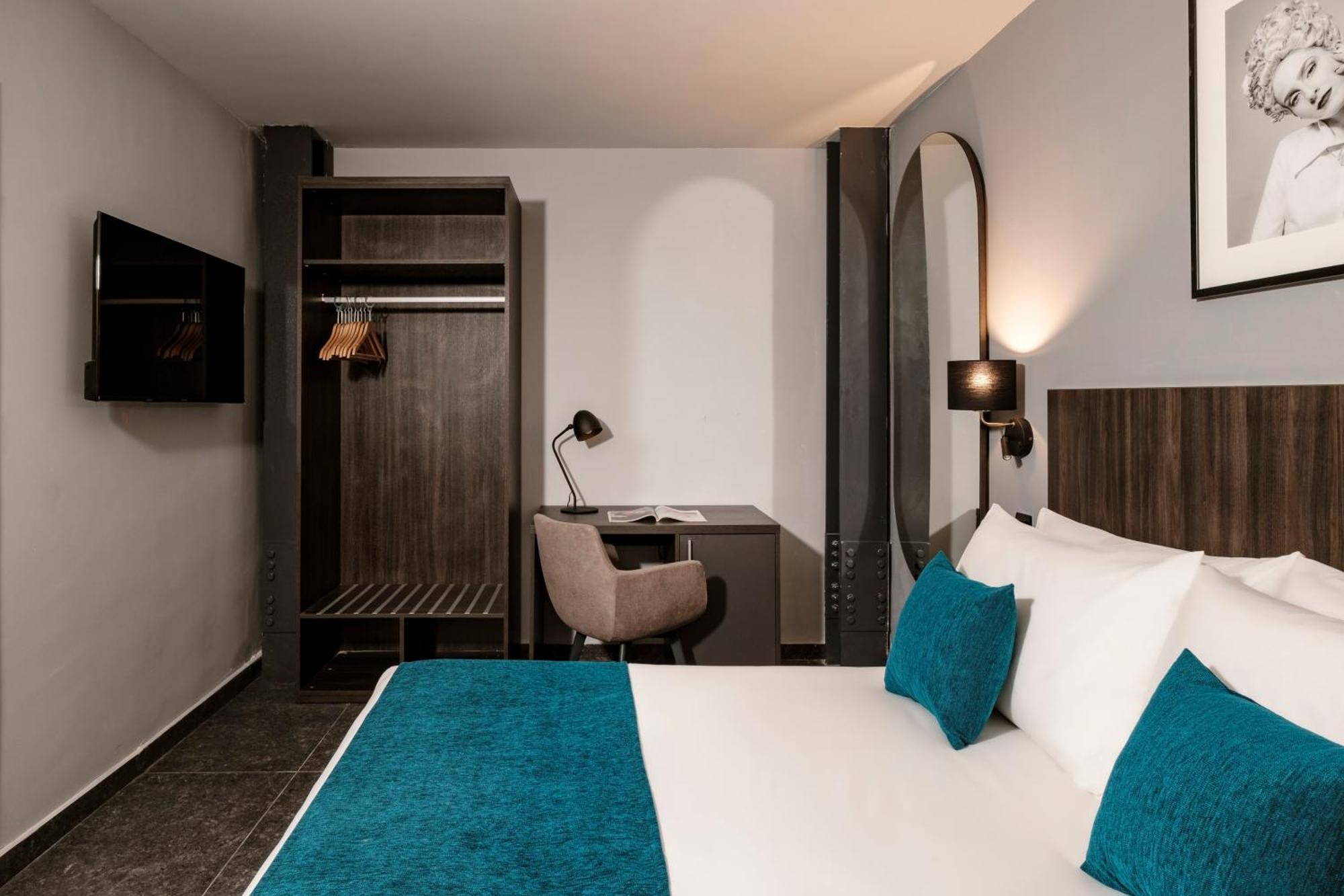 Spinola Hotel Saint Julian's Exterior photo